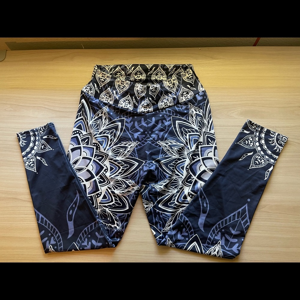 NWOT SHEIN leggings